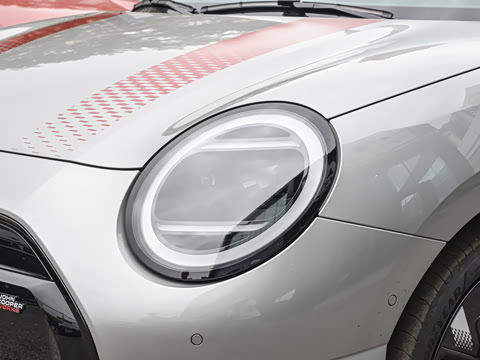 2026�� JOHN COOPER WORKS