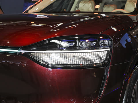 2025�� ���� Ultra�� 100kWh 6���棨896�߼����״