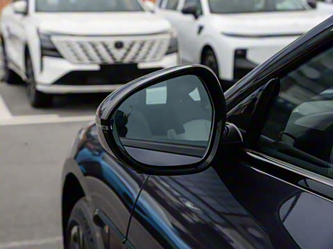 2025�� �Ŀ� Ultra���������