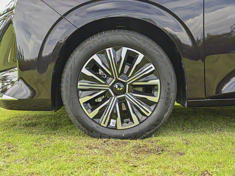 2025�� 1.5T CVT ��Ӣ��