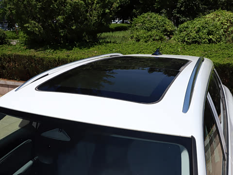 2026�� ̽��L 300TSI ������Ӣ
