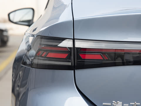 2026�� L 300TSI DSG ��Ӣ��