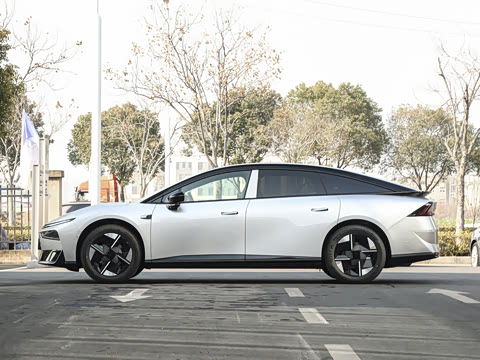 2026�� ���� 615 Max �콢��