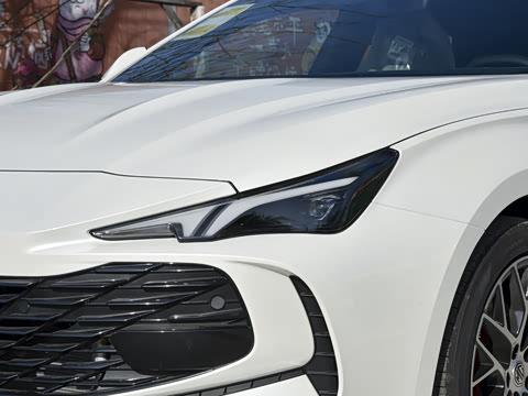 2026�� 2.0T 405 AT������