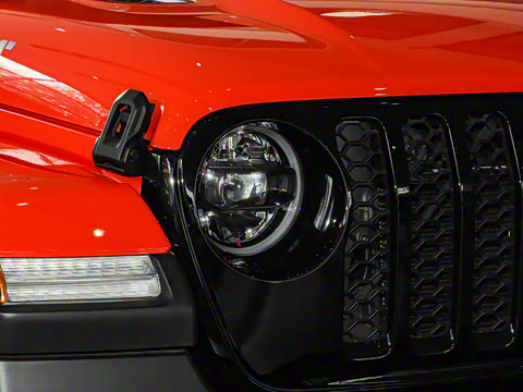 2023�� 3.6L Overland