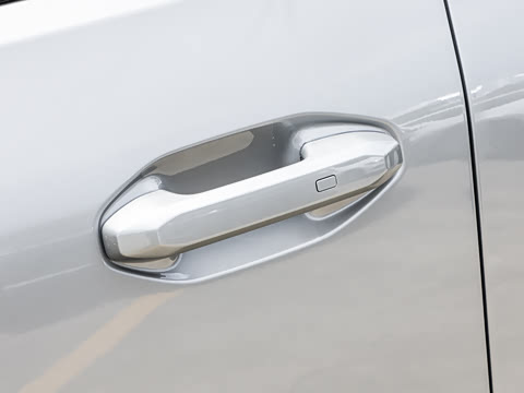 2026�� PLUS 2.0TD XWD����+ 5��