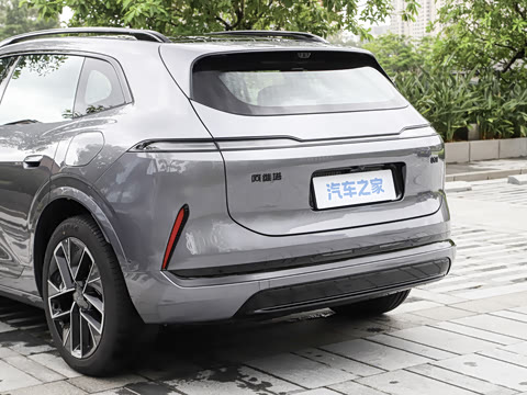 2026�� Ultra ����������