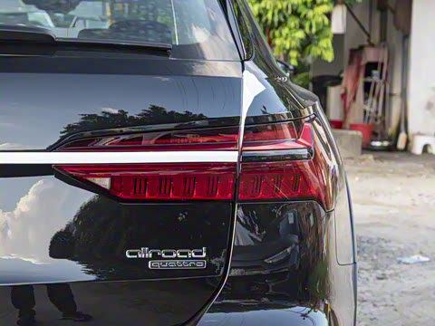 2026�� allroad quattro 55 TFSI