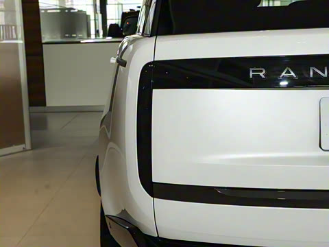 2024�� 3.0 L6 400PS SV���ٴ����ӳ��� 4��