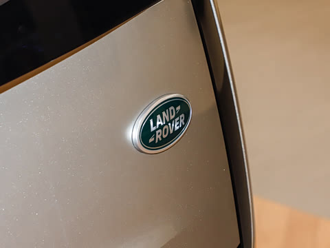 2026�� 3.0 L6 400PS AB�����