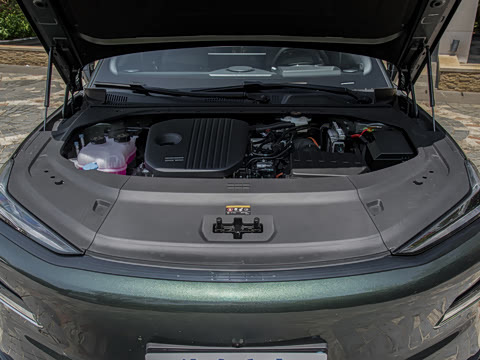 2026�� 225km EM-P Զ�����ǺӰ�+ҫҹ��װ