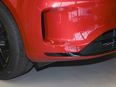 2025�� ����   Ultra ������