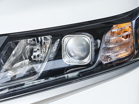 2026�� 2.0L �ֶ����������� 7��