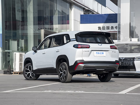 2026�� 1.5T 6MT ������ 