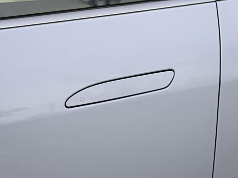 2026�� 705km MAX����������