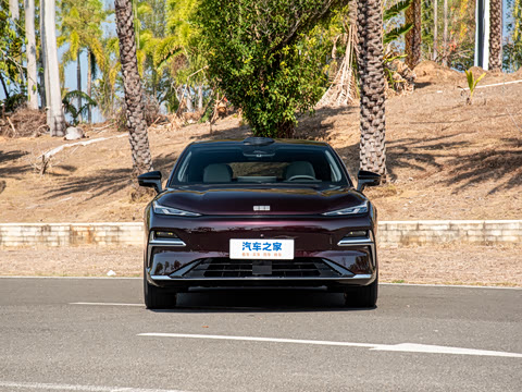 2026�� 225km EM-i Զ�����ǺӰ�