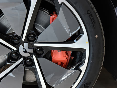 2025�� ��Ӱ��װ�޶��� 100kWh Touring