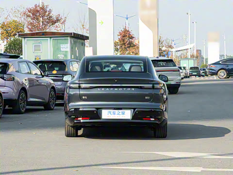 2025�� 650������