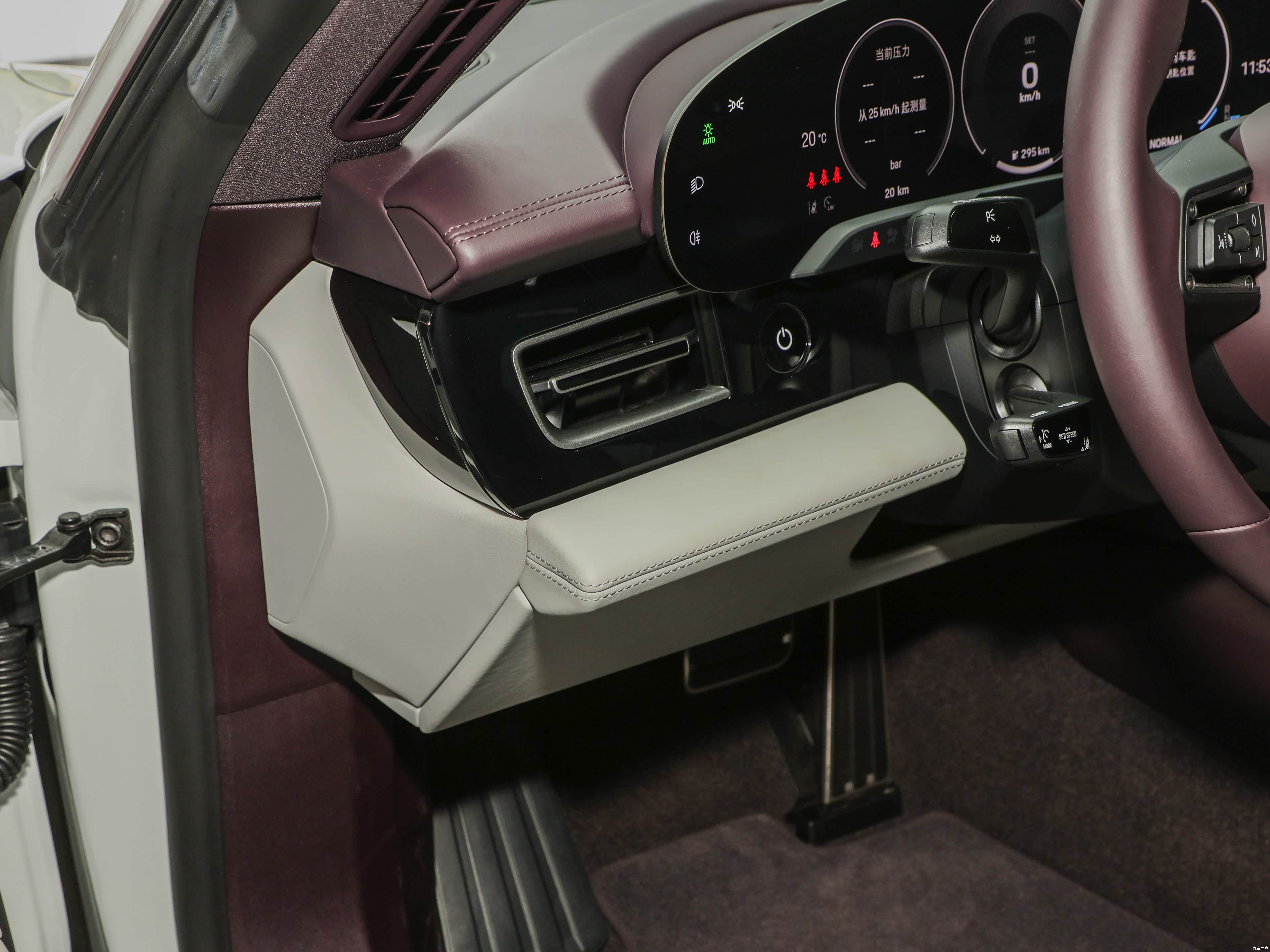 Porsche Taycan, миниатюра 16