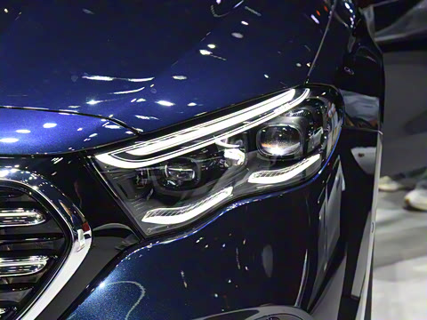 2026�� E 300 L �����