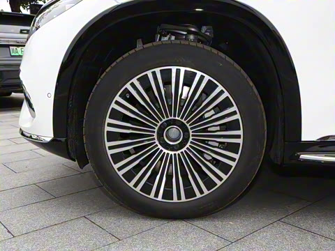 2025�� EQS 680 ���ݰ�