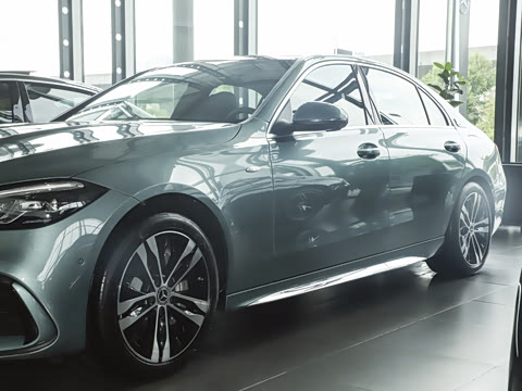 2025�� �Ŀ� C 350 eL