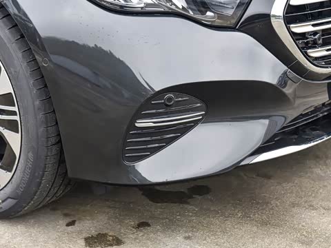 2026�� E 300 L ������