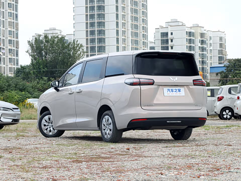 2025�� 1.5T 6MT ������