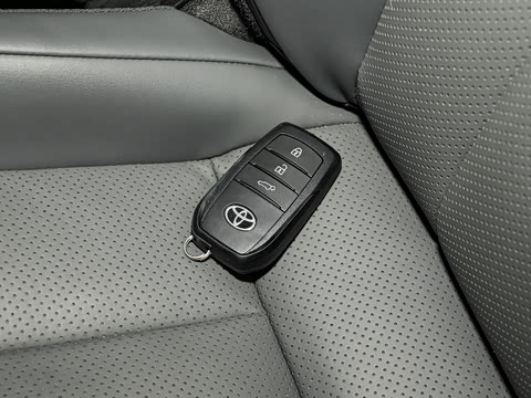 2026�� 2.0L ����������