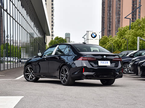 2026�� 530i ������ M�˶���װ