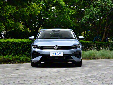 2026�� L 300TSI DSG ������