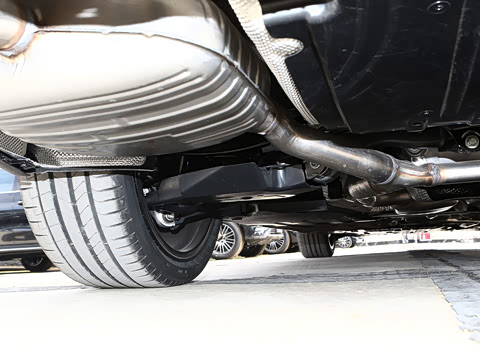 2026�� E 300 L �����