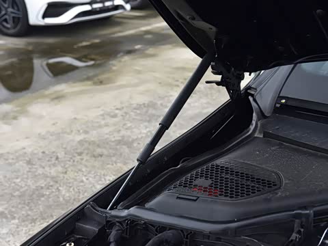 2026�� �Ŀ� E 260 L �����