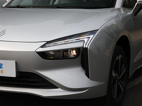 2026�� 705km MAX����������