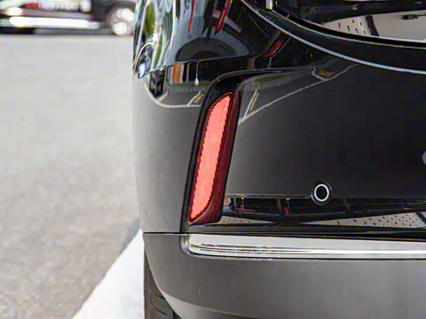 2025�� 610km PLUS