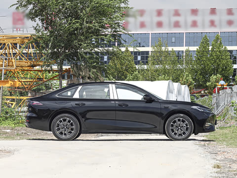 2025�� EM-i 70km ������