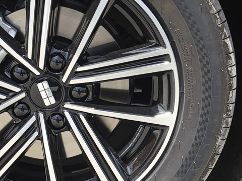 2025�� EM-i 70km ������