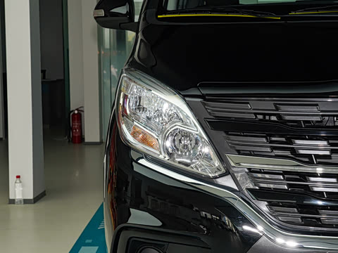 2027�� 2.0L ������ 7��