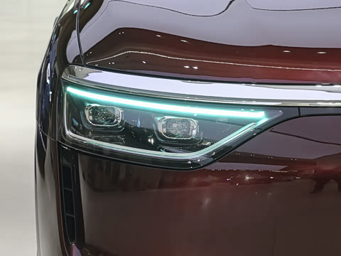 2025�� ���� Ultra�� 53.4kWh 6���� (896�߼����״