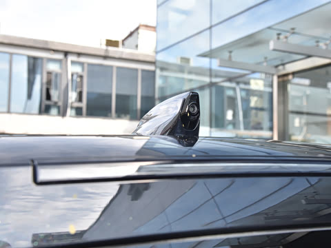 2026�� 110 3.0T P400 X-Dynamic SE