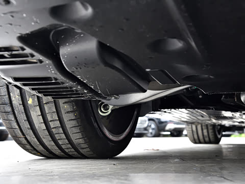 2026�� �Ŀ� AMG CLE 53 4MATIC+ ���ܳ�