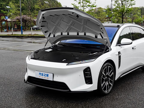 2026�� ��Ȼ�澳�� 100kWh Touring