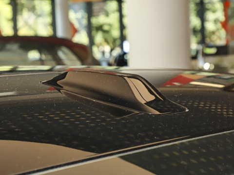 2026�� 740Li ������ M�˶���װ