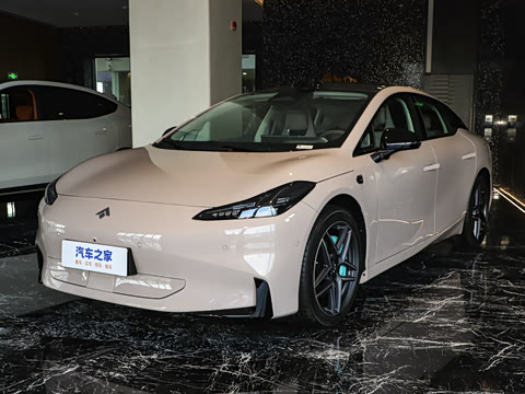 2025�� 710 Max��