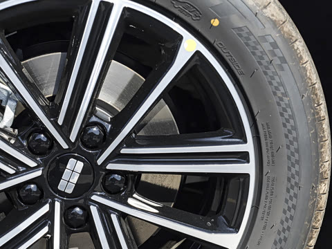 2025�� EM-i 70km ������