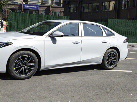 2025�� EM-i 70km ������