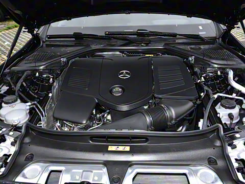 2026�� E 300 L �����˶���