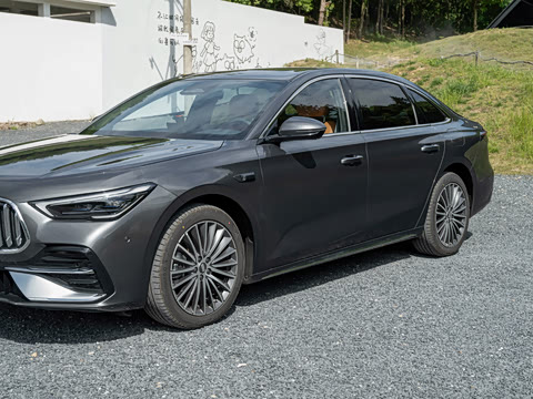 2026�� 220km ������ҫ��