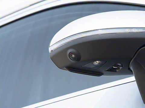 2025�� �Ŀ� GLC 260 L 4MATIC ������