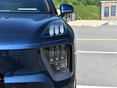 2025�� �Ŀ� 350 Max���������״��